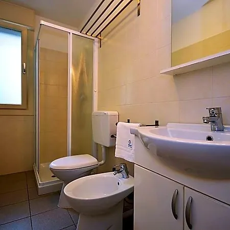 A Peaceful Hideaway With A Beautiful Garden And Jacuzzi Hotel *